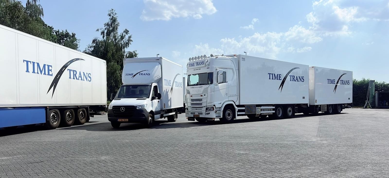 combi bus trailer